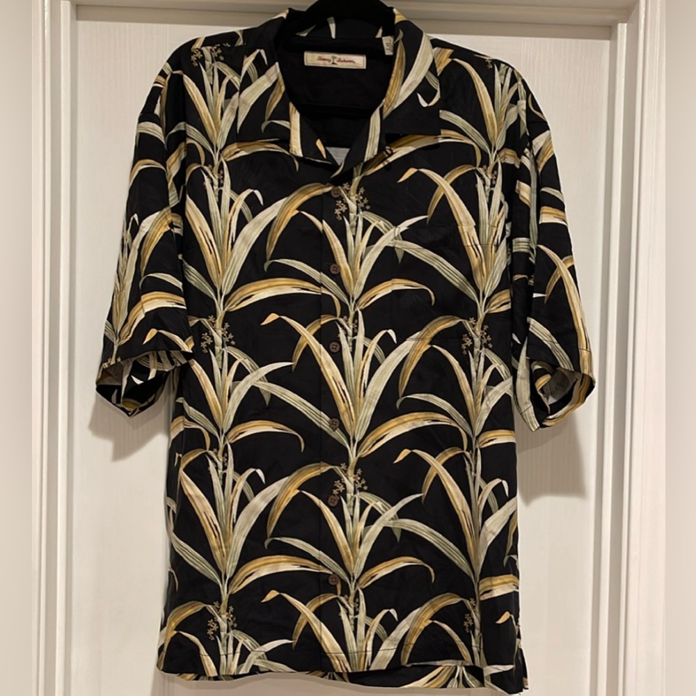 Tommy Bahama Men’s Large 100% Silk Palm Tree Print Hawaiian Camp Shirt